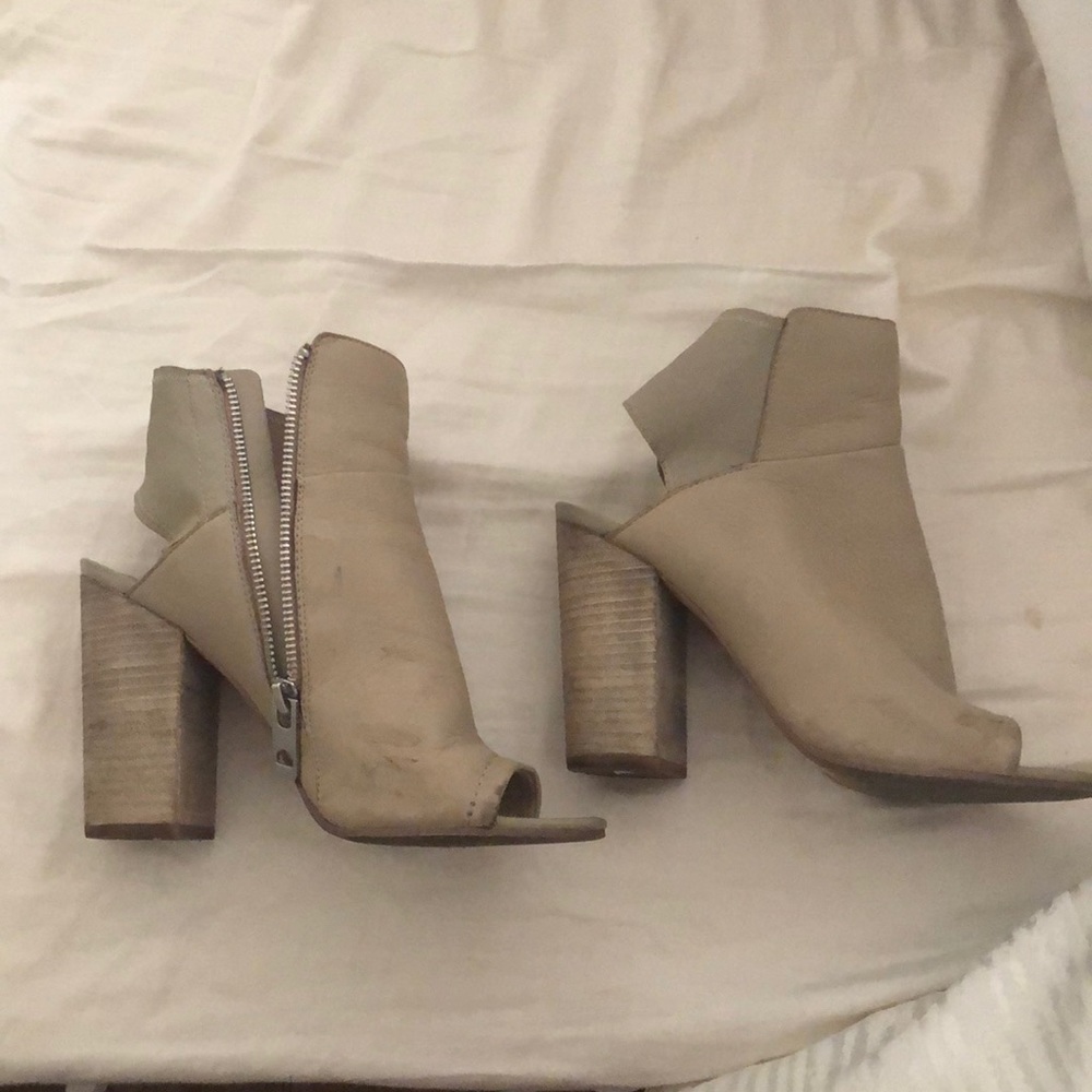 Dolce vita heels